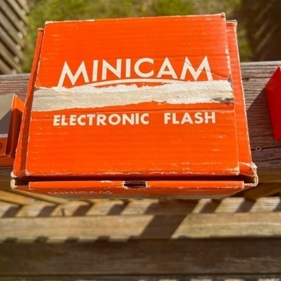 Minicam Other - Vintage MiniCam Electronic Flash Mi-Sun Flash AC Adapter Battery‎ Case 🎥 (S)